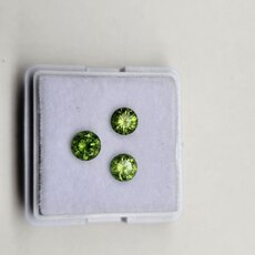 Круг 5,10 мм - 4,80 мм - 4,80 мм, 4/2, вес гарнитура: 1,67 ct. - Ювелирные изделия, бижутерия