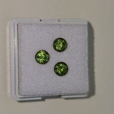Круг 4,86 мм, вес гарнитура: 1,64 ct. - Ювелирные изделия, бижутерия