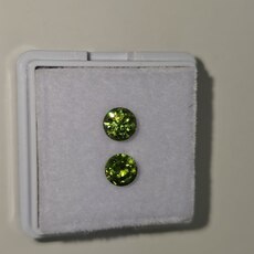 Круг 4,85 мм, 4/2, вес пары: 1,09 ct. - Ювелирные изделия, бижутерия