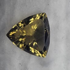 Триллион 17,50*17,50 мм, h = 10,80 мм, вес: 15,54 ct. - Ювелирные изделия, бижутерия