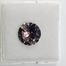 Круг 9,75 мм, вес: 2,68 ct. - Ювелирные изделия, бижутерия
