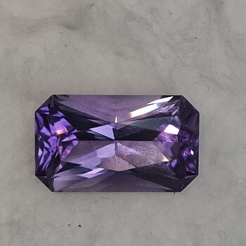 Октагон 18,60*11,00 мм, h = 9,30 мм, вес: 12,23 ct. - Ювелирные изделия, бижутерия