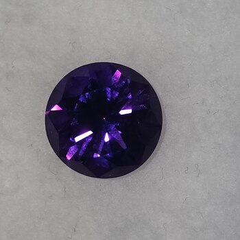 Круг 14,00 мм, вес: 9,30 ct. - Ювелирные изделия, бижутерия