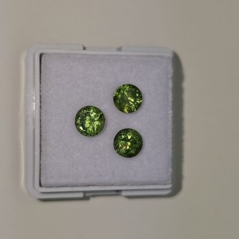 Круг 5,25-5,30-5,40 мм, 4/3, вес гарнитура: 2,22 ct. - Ювелирные изделия, бижутерия