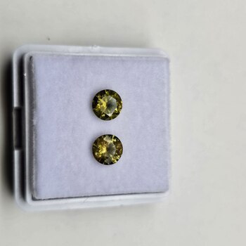 Круг 5,15 мм, 5/2, вес: 1,37 ct. - Ювелирные изделия, бижутерия