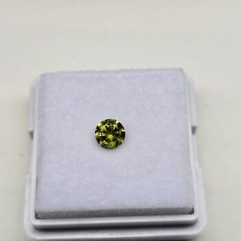 Круг 5,00 мм, 4/2, вес: 0,57 ct. - Ювелирные изделия, бижутерия
