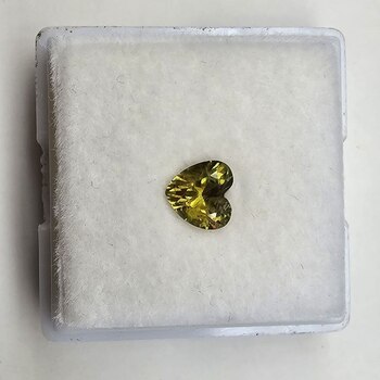 Сердце 5,65*5,45 мм, 5/1, вес: 0,72 ct. - Ювелирные изделия, бижутерия