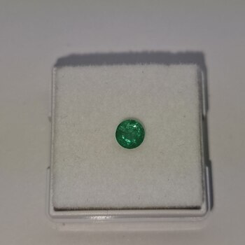 Круг 5,02 мм, 3/г3, вес: 0,55 ct. - Ювелирные изделия, бижутерия