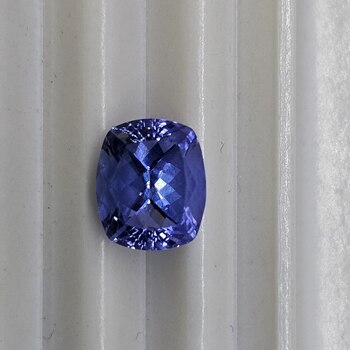Кушон 7,00*5,85 мм, вес: 1,51 ct. - Ювелирные изделия, бижутерия