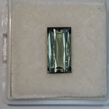 Багет 11,33*5,86 мм, вес: 3,17 ct. - Ювелирные изделия, бижутерия