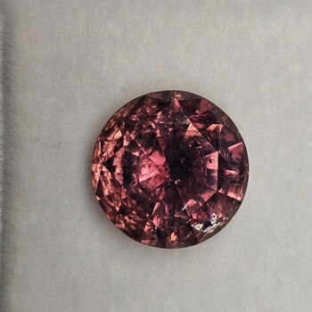 Круг 10,45 мм, вес: 4,19 ct. - Ювелирные изделия, бижутерия